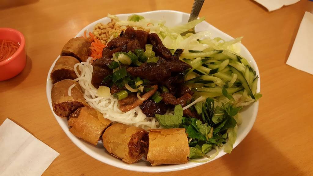 Pho Truc Xanh | restaurant | 503 W Mission Ave, Escondido, CA 92025, USA | 7604898201 OR +1 760-489-8201