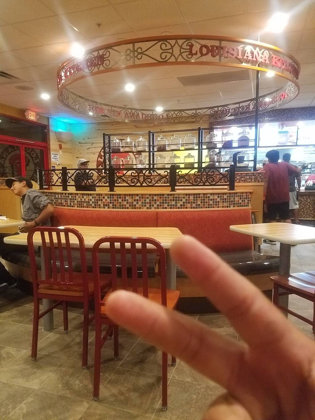 Popeyes Louisiana Kitchen | restaurant | 6945 Camino Arroyo, Gilroy, CA 95020, USA | 4088421111 OR +1 408-842-1111