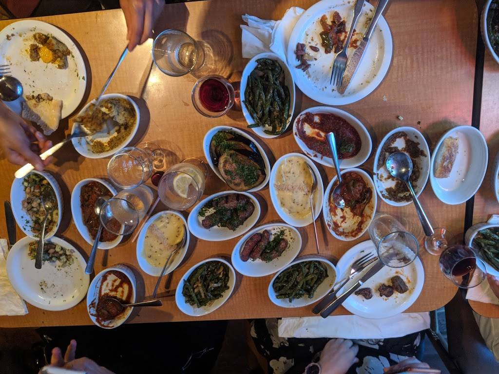 Mezzetta Restaurant & Tapas Br | restaurant | 681 St Clair Ave W, Toronto, ON M6C 1A7, Canada | 4166585687 OR +1 416-658-5687