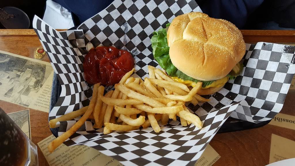 Road Trip Bar & Grill | restaurant | 24989 CA-16, Capay, CA 95607, USA | 5307963777 OR +1 530-796-3777