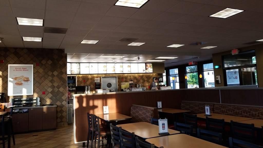 Chick-fil-A | restaurant | 1320 Veterans Pkwy, Clarksville, IN 47129, USA | 8122827573 OR +1 812-282-7573