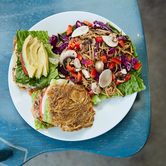 Veggos Green Cuisine | restaurant | 23615 El Toro Rd Q, Lake Forest, CA 92630, USA | 9493053593 OR +1 949-305-3593