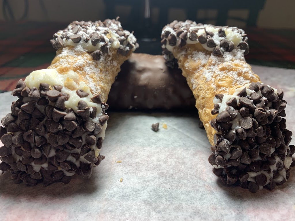 Endless Flavors Square Pizza and Bakery | restaurant | 23 E Main St, Gloucester, MA 01930, USA | 9785757028 OR +1 978-575-7028