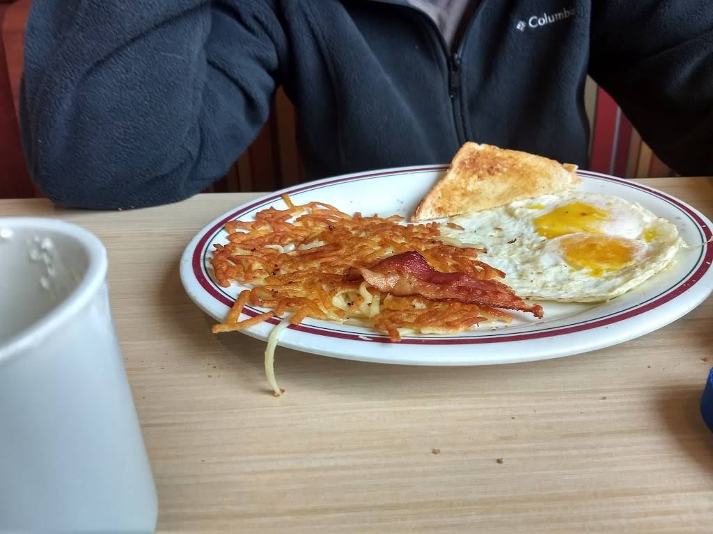 Huddle House | meal takeaway | 511 N Kingshighway St, Cape Girardeau, MO 63701, USA | 5733327400 OR +1 573-332-7400