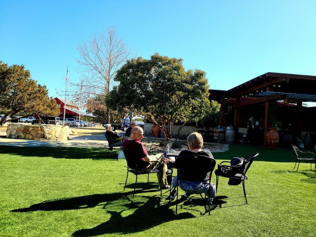 Singing Water Vineyards | restaurant | 316 Mill Dam Rd, Comfort, TX 78013, USA | 8304579006 OR +1 830-457-9006