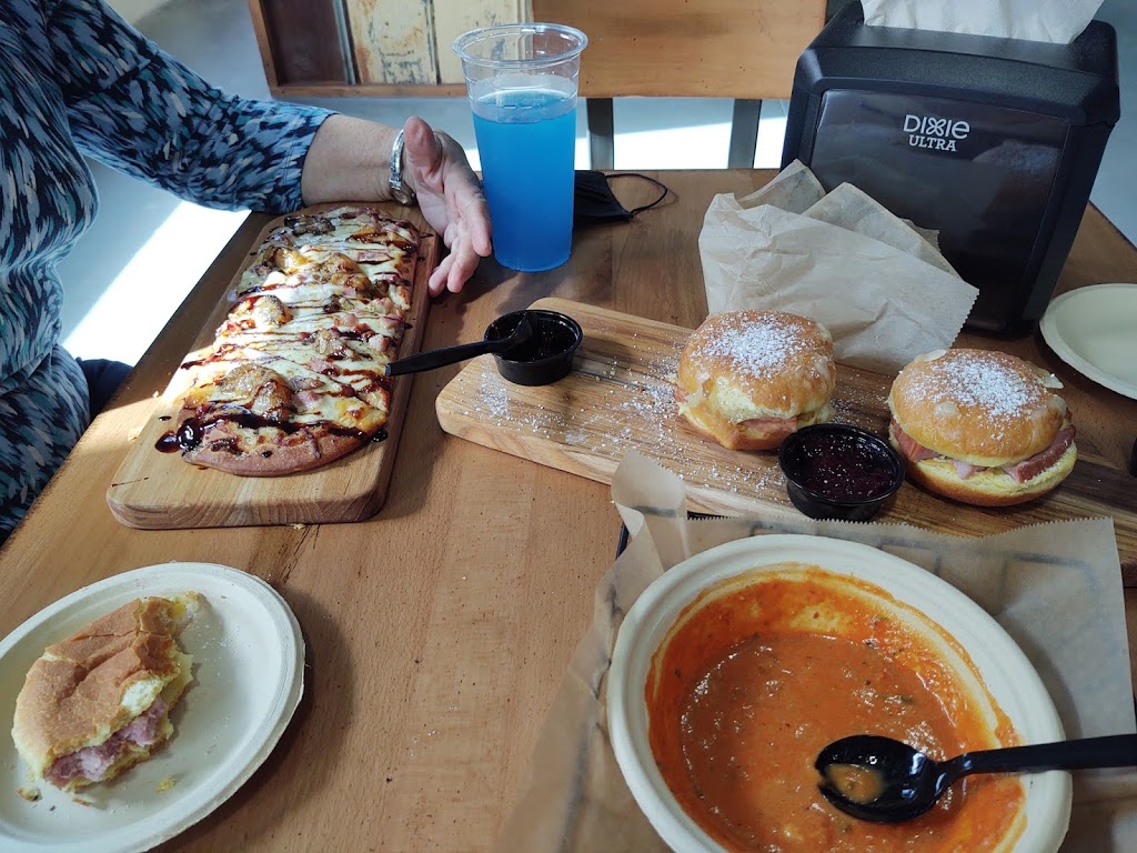 Ax-Caliber Axe Venue and Coffee House | restaurant | 204 E Orange St #102, Lakeland, FL 33801, USA | 8635923500 OR +1 863-592-3500