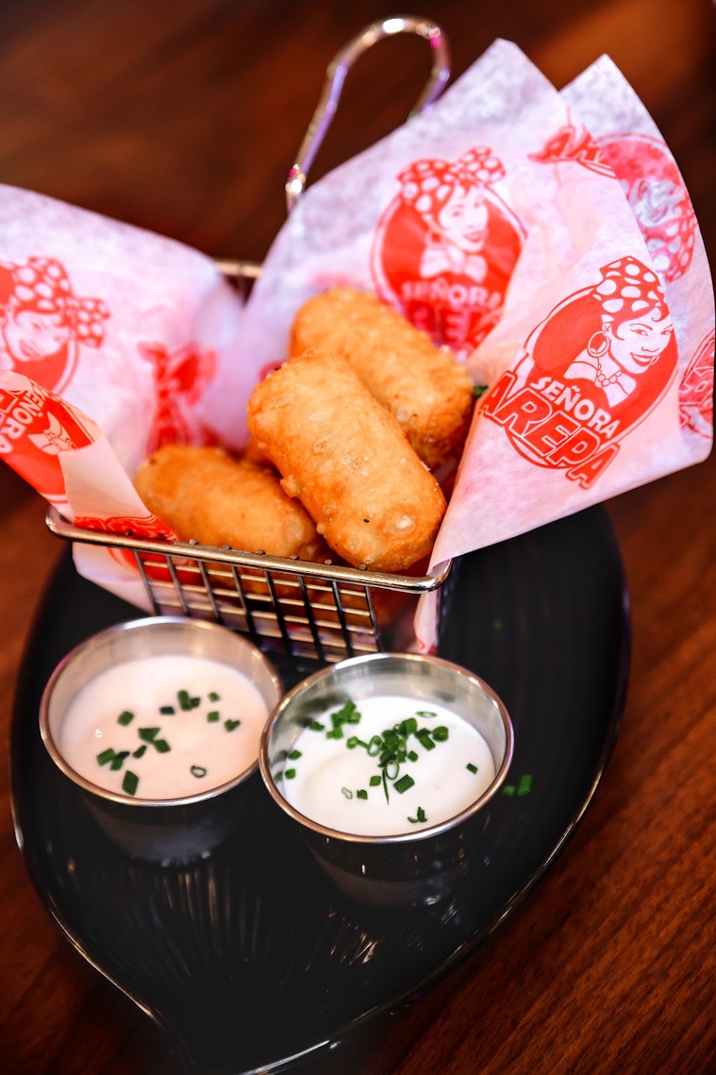 Señora Arepa | restaurant | 721 E Market St, Louisville, KY 40202, USA | 5027953995 OR +1 502-795-3995