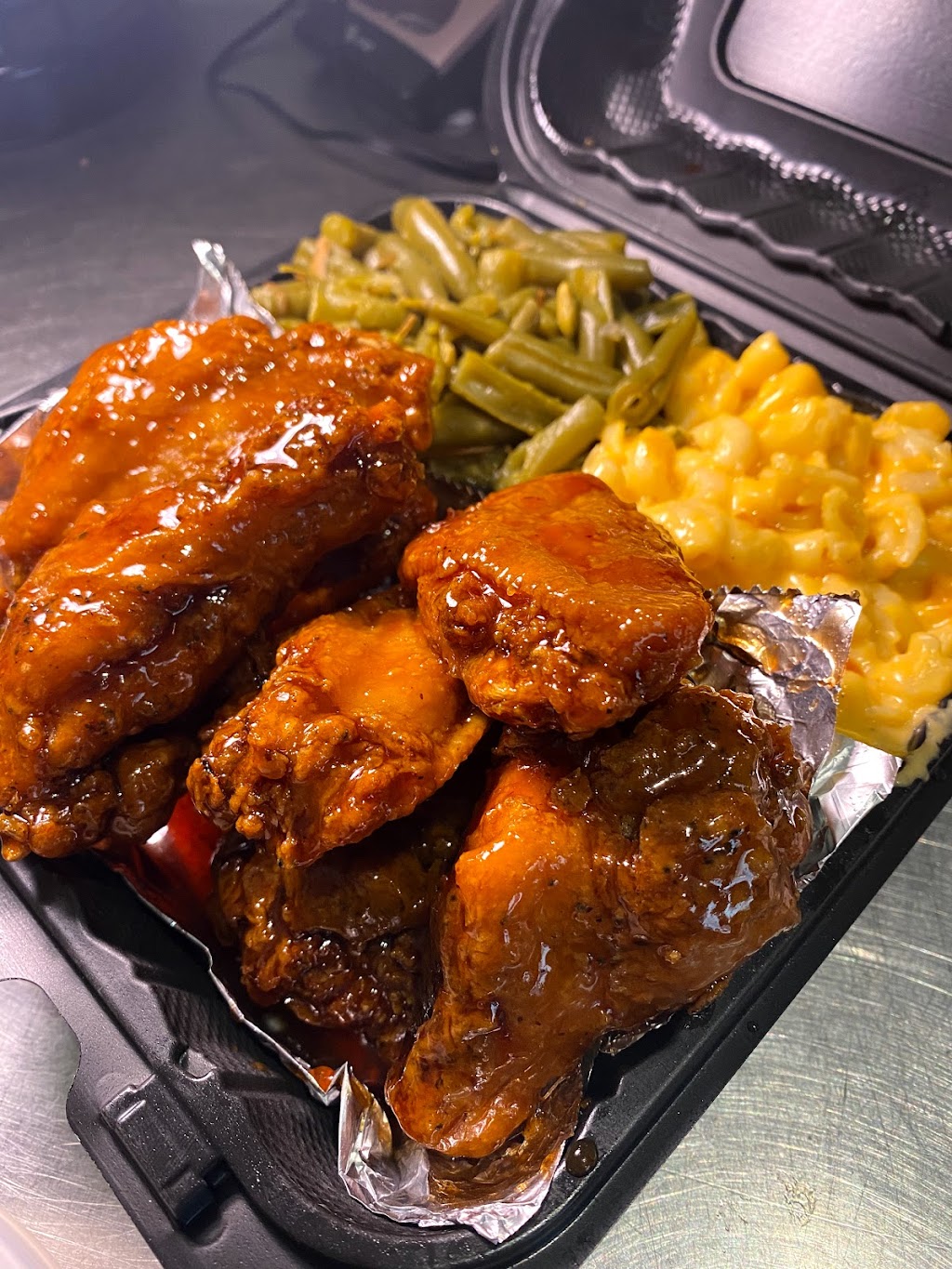 jumpin out the pot | restaurant | 3605 W Rogers Ave, Baltimore, MD 21215, USA | 4105422158 OR +1 410-542-2158