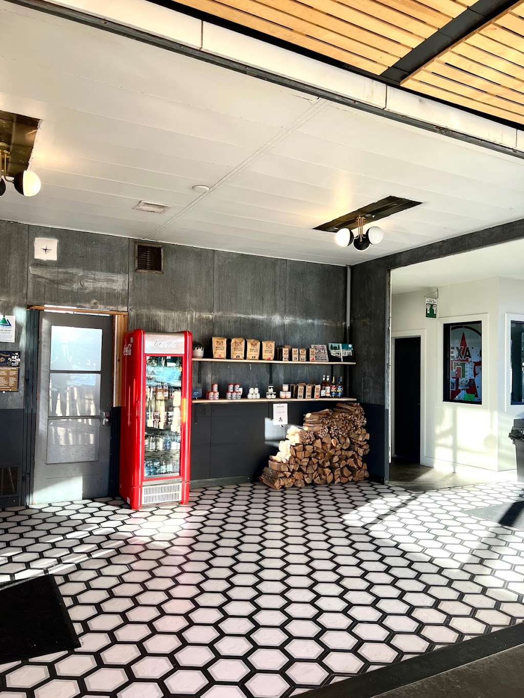 The Local | cafe | 1508 Adams Ave, La Grande, OR 97850, USA | 5418050414 OR +1 541-805-0414