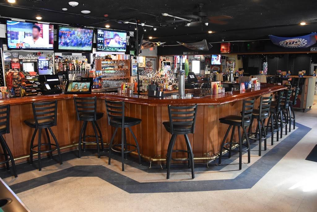 J&A Tap | restaurant | 440 N Dubuque St, North Liberty, IA 52317, USA | 3196263033 OR +1 319-626-3033