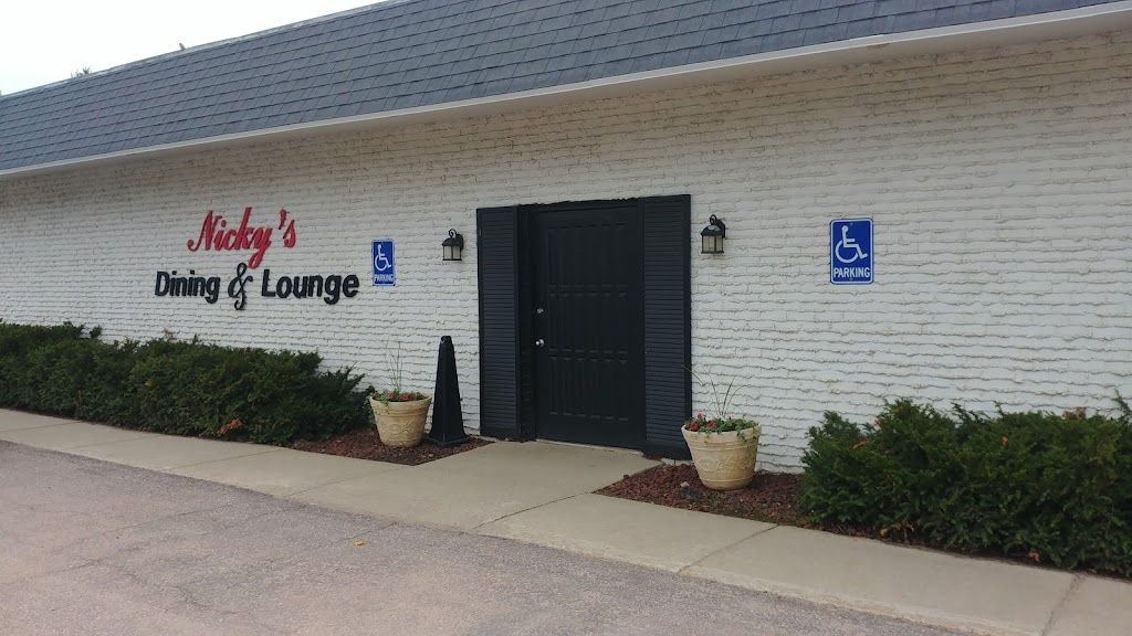 Nickys | restaurant | 1407 NW 2nd St, Madison, SD 57042, USA | 6052563791 OR +1 605-256-3791