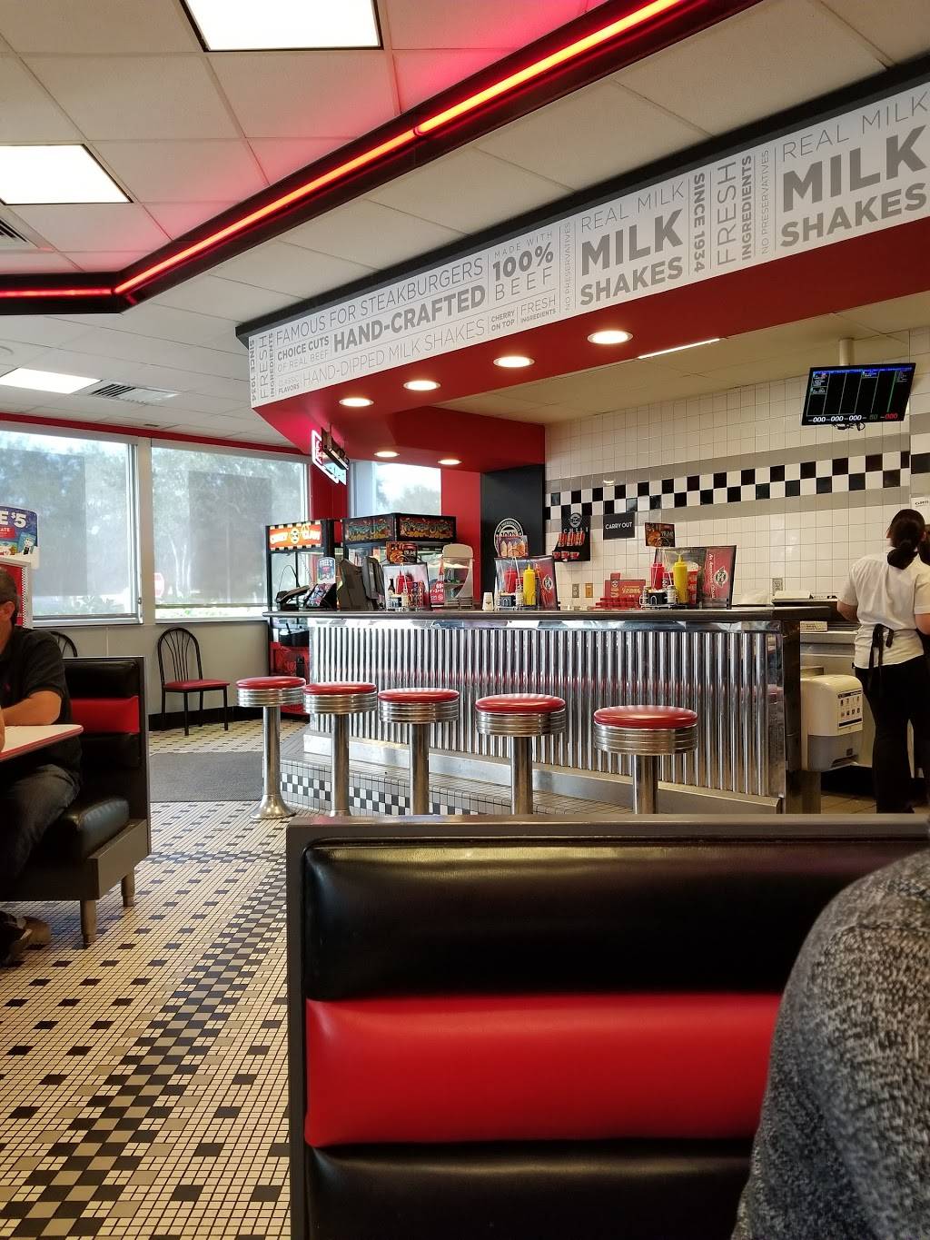 Steak n Shake | restaurant | 8101 Dr M.L.K. Jr St N, St. Petersburg, FL 33702, USA | 7275689169 OR +1 727-568-9169