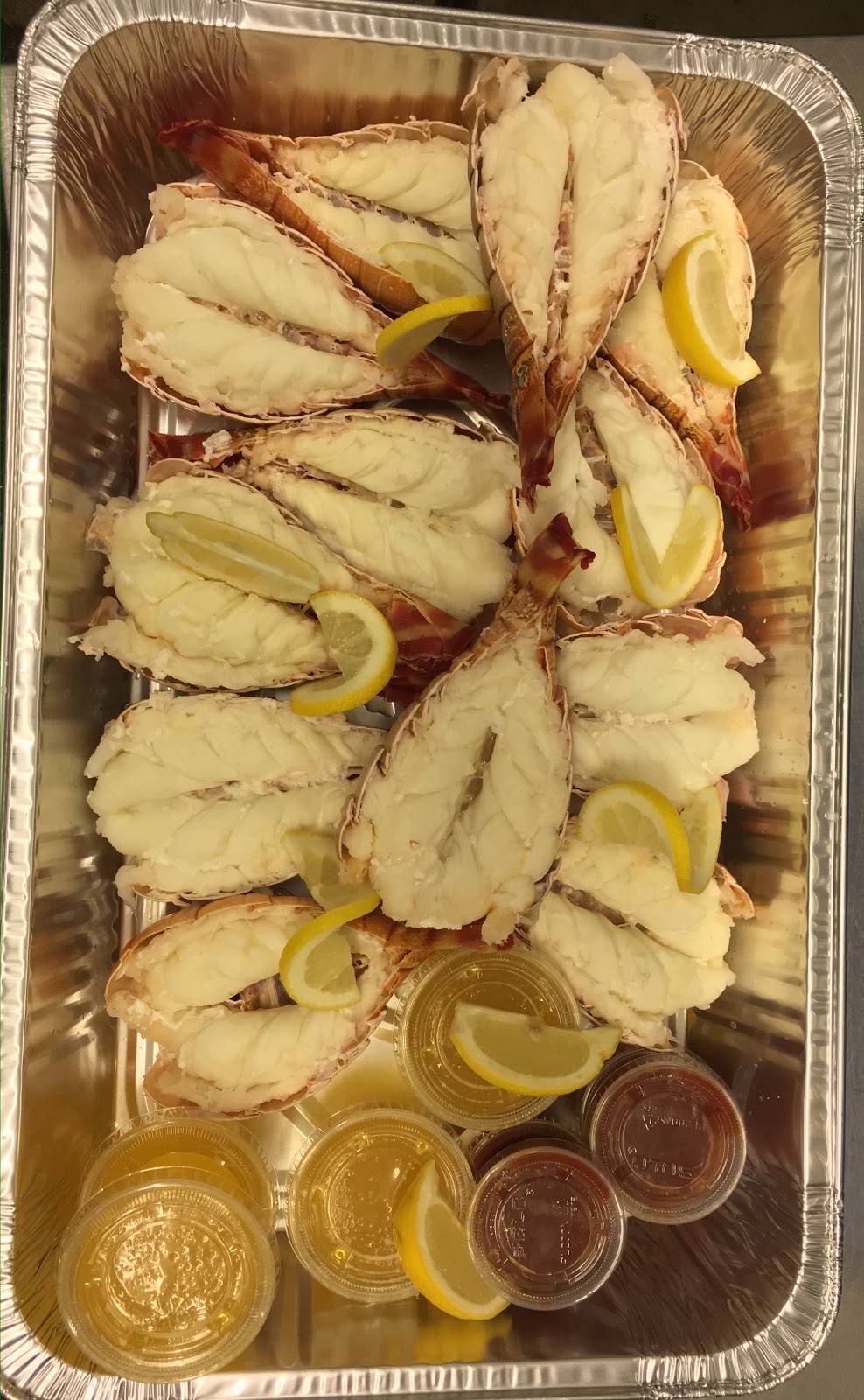 Bobs Seafood | restaurant | 606 Mill Rd, Absecon, NJ 08201, USA | 6096412224 OR +1 609-641-2224