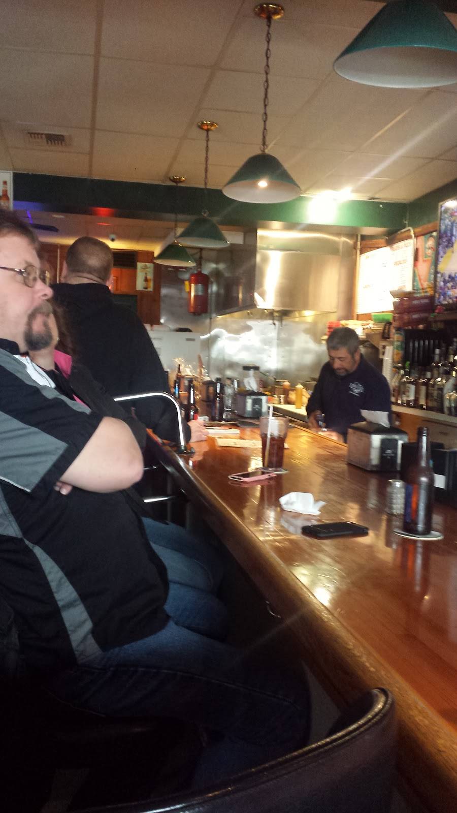 Town Club | restaurant | 2400 E Broadway, Alton, IL 62002, USA | 6184625431 OR +1 618-462-5431