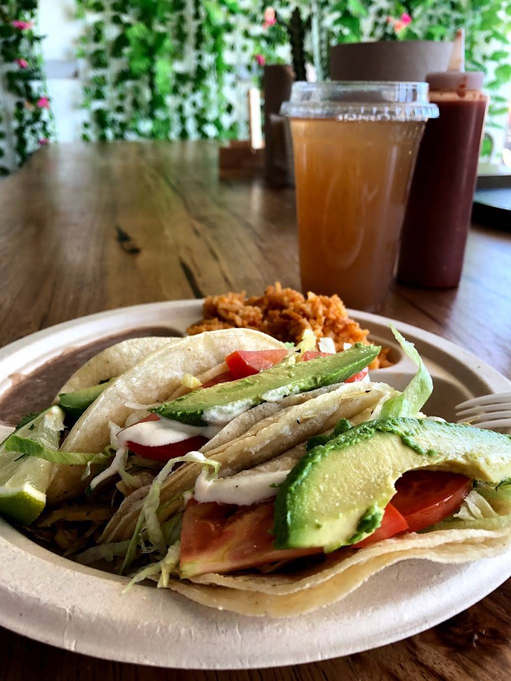 Veegos | restaurant | 11191 Westheimer Rd, Houston, TX 77042, USA | 2818885030 OR +1 281-888-5030