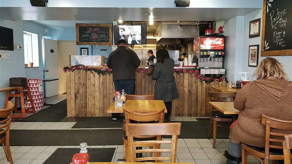 Reggies Hot Grill | meal takeaway | 89 Hunter St E, Peterborough, ON K9H 1G4, Canada | 7058741471 OR +1 705-874-1471