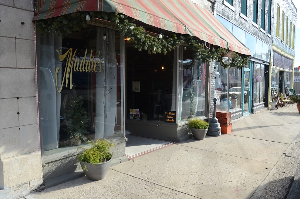 Maddie’s on Main | restaurant | 106 N Main St, Monroe City, MO 63456, USA | 5737356150 OR +1 573-735-6150