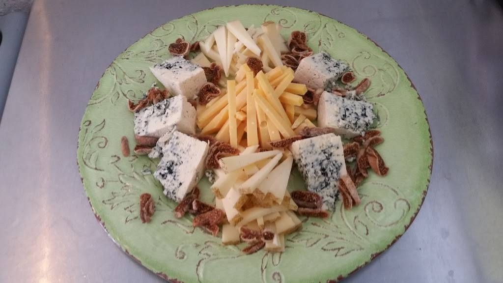 Brooklyn South | restaurant | 1437 Central Ave, St. Petersburg, FL 33705, USA | 7279144967 OR +1 727-914-4967