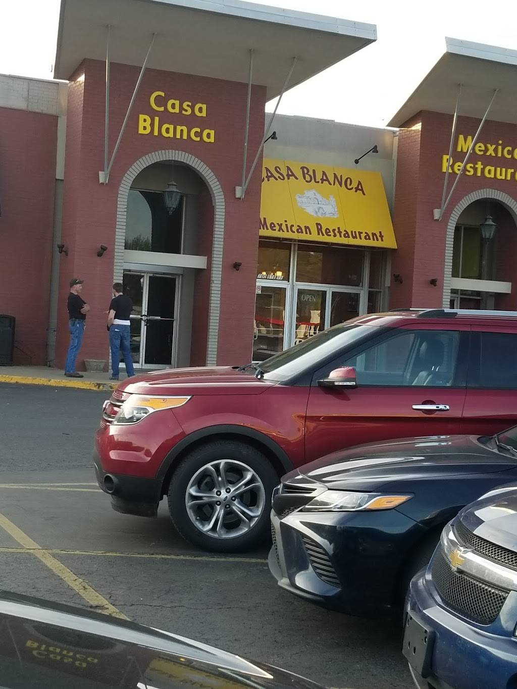 Casablanca Mexican Restaurant | restaurant | 700 N Riverside Dr, Clarksville, TN 37040, USA | 9319200494 OR +1 931-920-0494