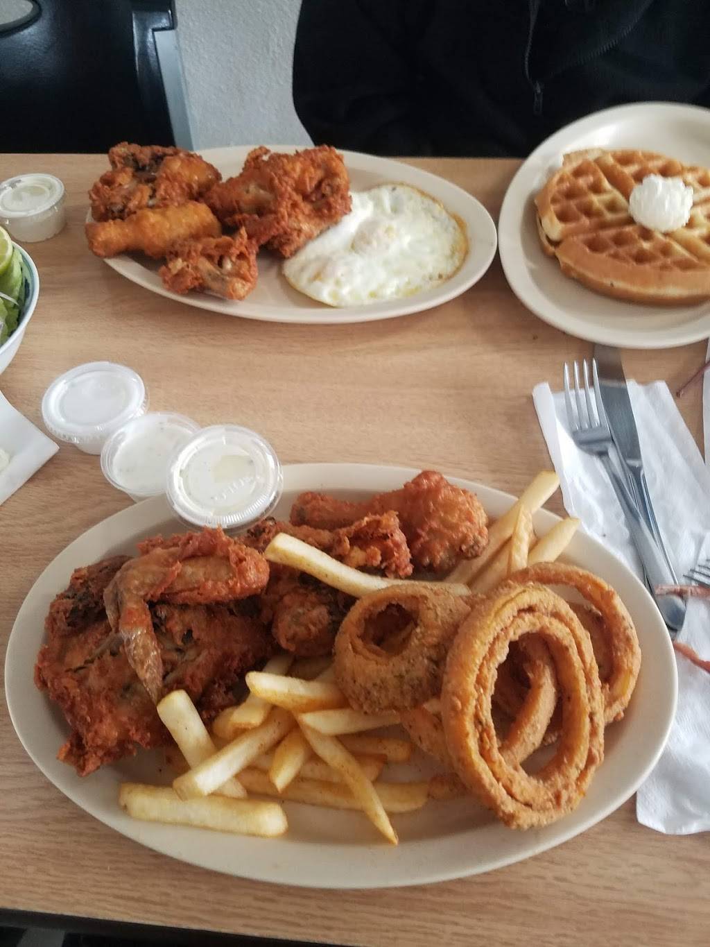 Chef Burger | restaurant | 4397 Township Ave, Simi Valley, CA 93063, USA | 8055821491 OR +1 805-582-1491