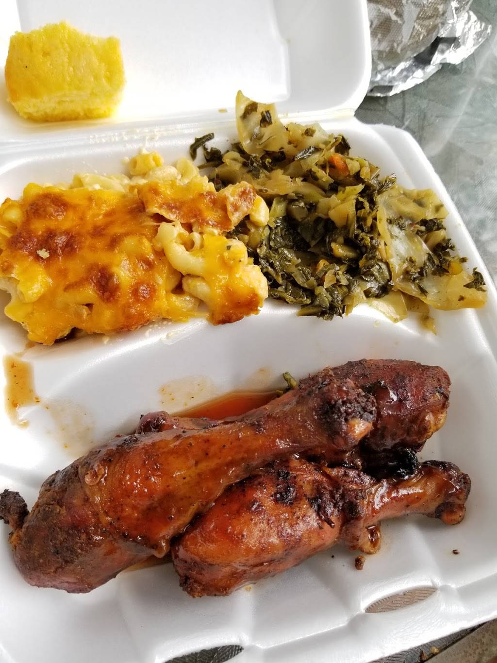 Pat’s BBQ & Randy’s Candy | restaurant | 603 Beck St, Charles City, IA 50616, USA | 6417151211 OR +1 641-715-1211