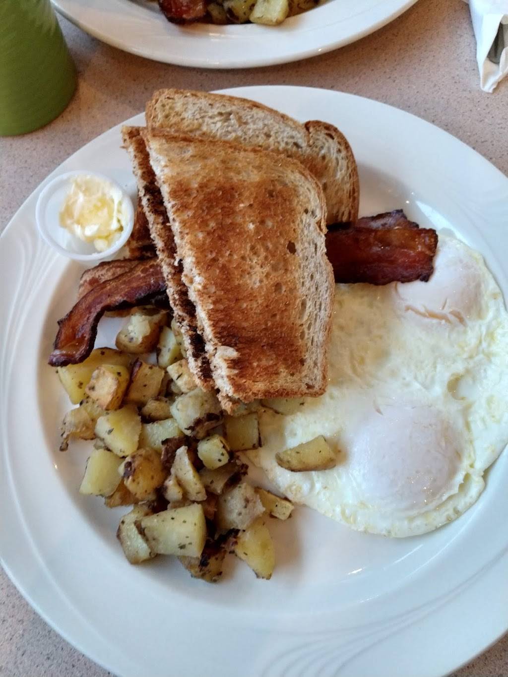 Gregs Grill | restaurant | 4144, 3243 W Sylvania Ave, Toledo, OH 43613, USA | 4192140722 OR +1 419-214-0722