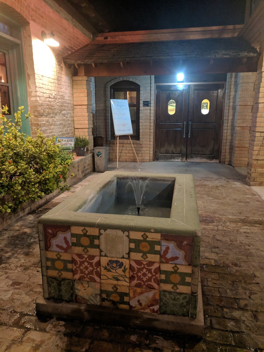 Casa De Adobe | restaurant | 101 N Avasolo St, Rio Grande City, TX 78582, USA | 9564878216 OR +1 956-487-8216