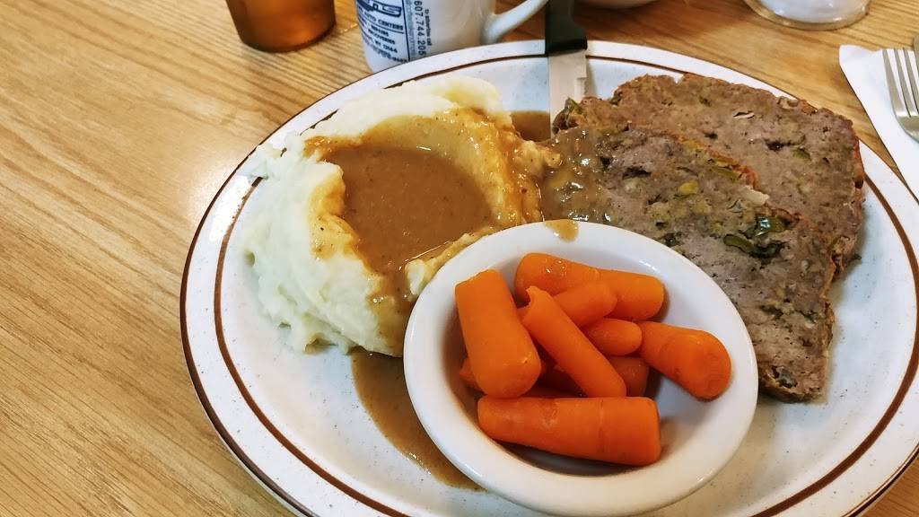 Arnolds Family Restaurant | restaurant | 2667 Erie Dr, Weedsport, NY 13166, USA | 3158346251 OR +1 315-834-6251