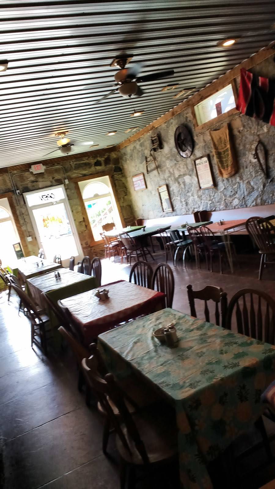 The Cotton Pickin Inn and Diner | restaurant | 100 Scott St, Tellico Plains, TN 37385, USA | 4232533468 OR +1 423-253-3468