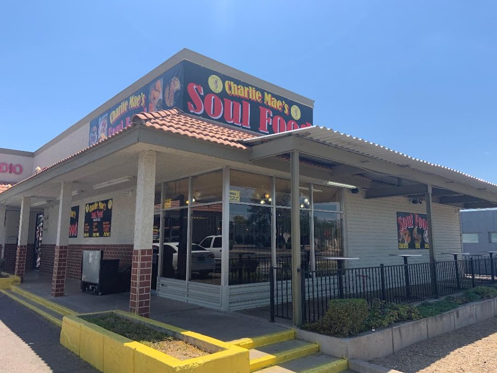 Charlie Maes Soul Food | restaurant | 2019 W Bethany Home Rd, Phoenix, AZ 85015, USA | 6022835672 OR +1 602-283-5672