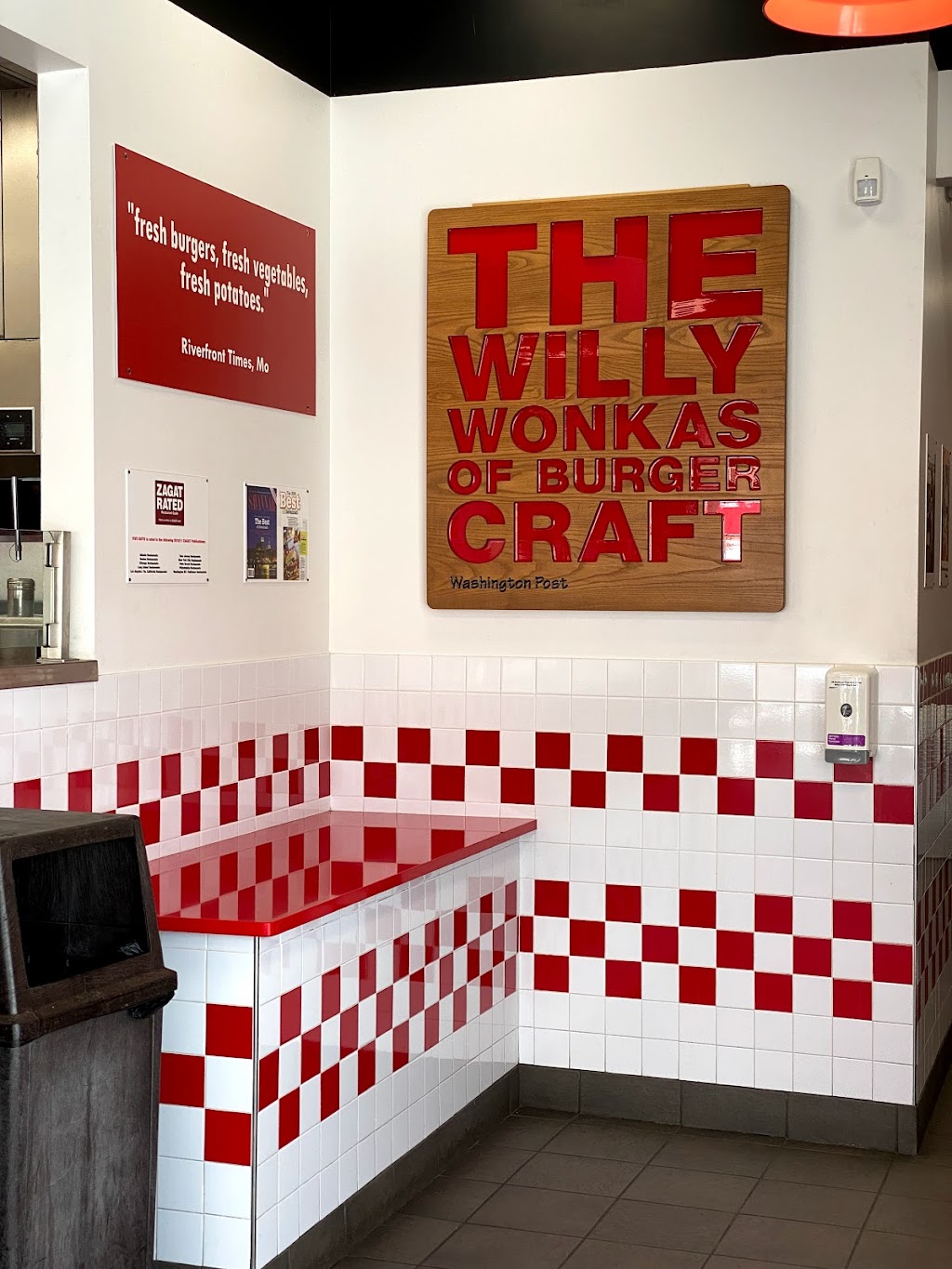 Five Guys | meal takeaway | 5000 E Main St Suite 2, Farmington, NM 87402, USA | 5052780156 OR +1 505-278-0156