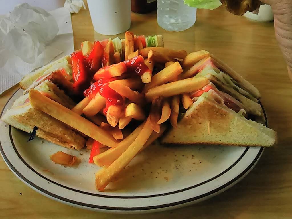 Boys Hamburgers | restaurant | 1724 W 17th St, Santa Ana, CA 92706, USA | 7149534355 OR +1 714-953-4355