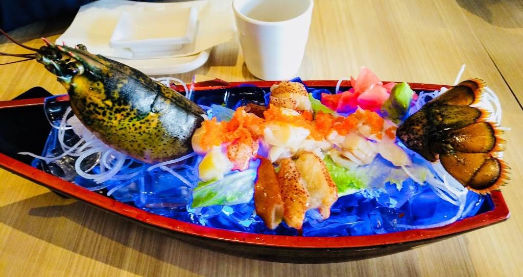 Kiku Sushi | restaurant | 808 York Mills Rd, North York, ON M3B 1X8, Canada | 4163318666 OR +1 416-331-8666