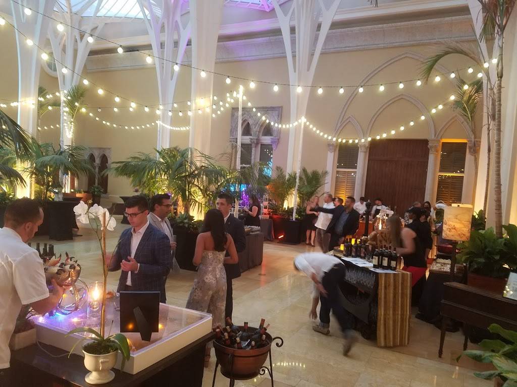 Bar Luna | restaurant | 501 E Camino Real, Boca Raton, FL 33432, USA | 5614473000 OR +1 561-447-3000