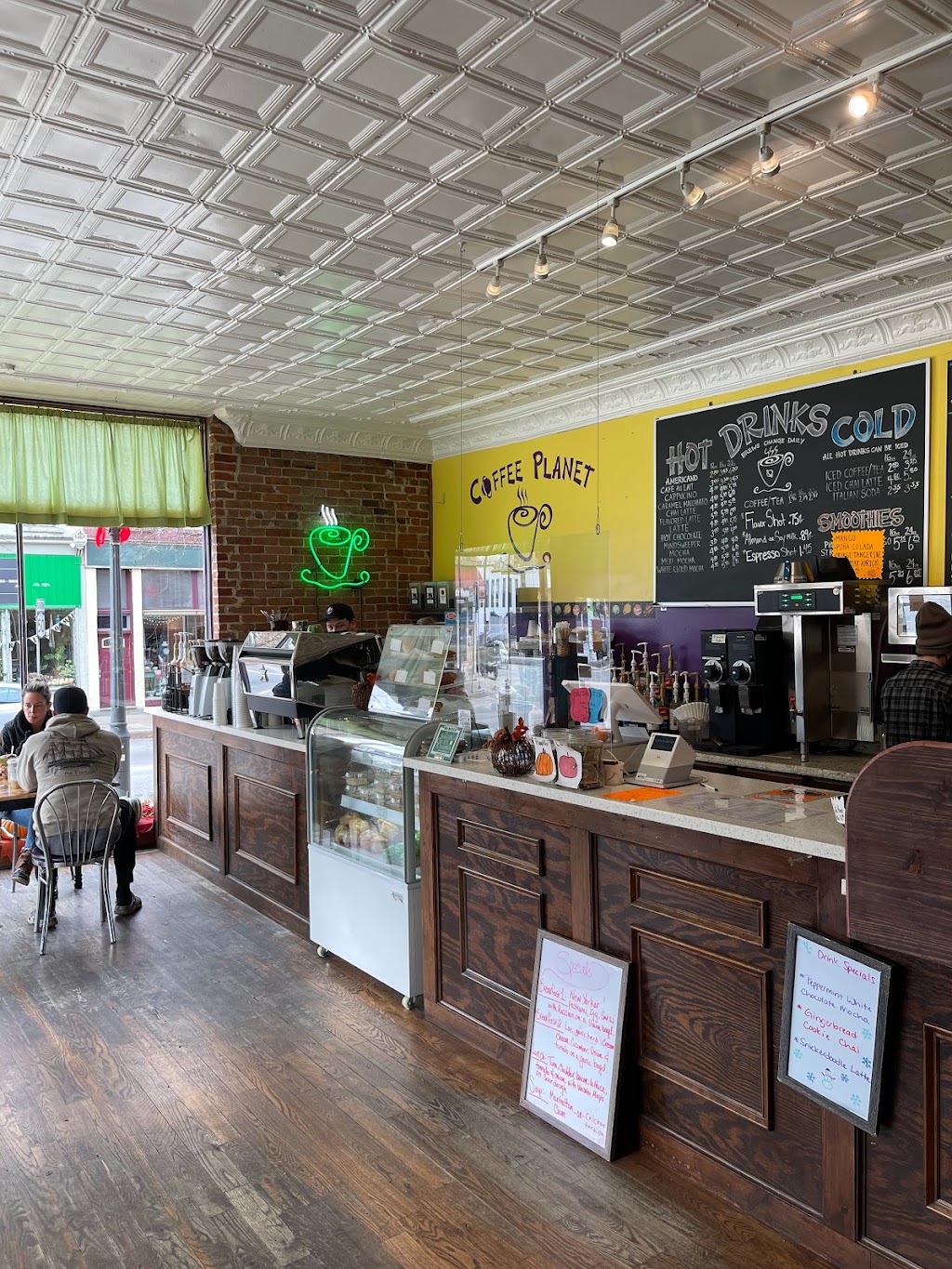 Coffee Planet Ballston Spa | cafe | 100 Milton Ave, Ballston Spa, NY 12020, USA | 5188849913 OR +1 518-884-9913