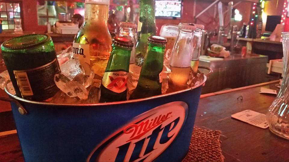 El Torero | restaurant | 3407 S Presa St, San Antonio, TX 78210, USA | 2103753825 OR +1 210-375-3825