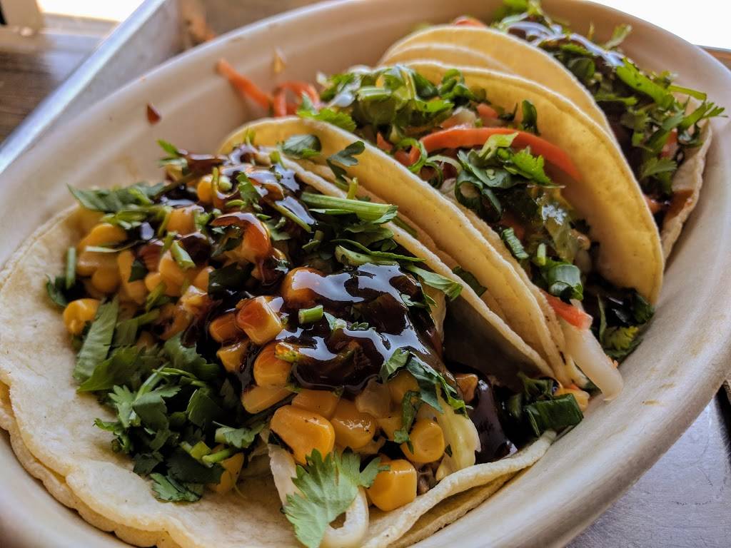 Cross Roast BBQ | restaurant | 401 S Magnolia Ave, Anaheim, CA 92804, USA | 7142365766 OR +1 714-236-5766