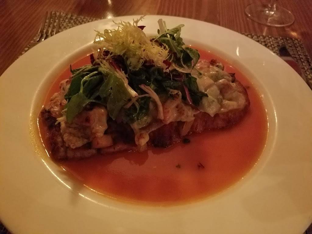 Trattoria Lucca | restaurant | 5760, 41 Bogard St # A, Charleston, SC 29403, USA | 8439733323 OR +1 843-973-3323