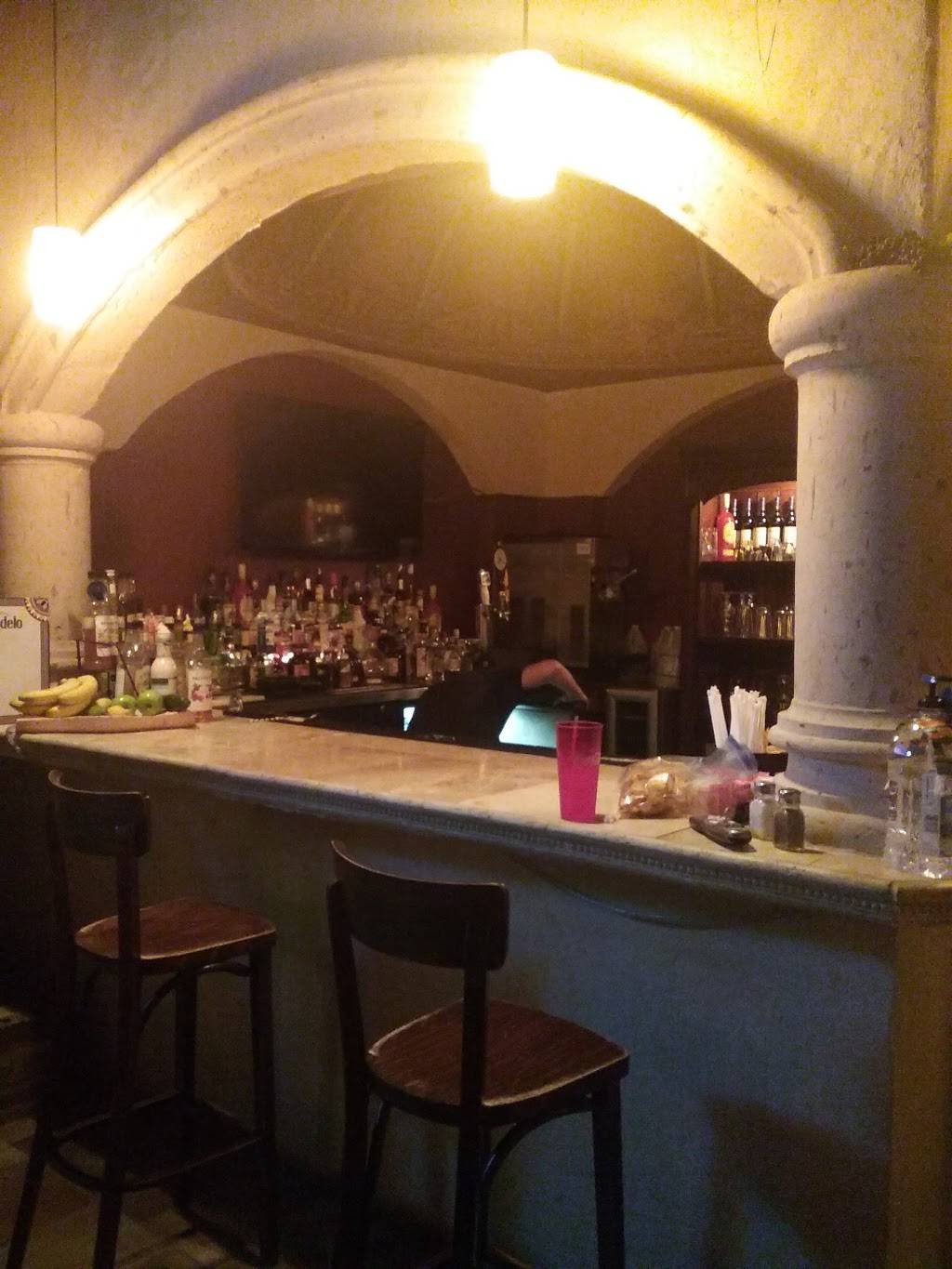 Rio Lindo Mexican Restaurant | restaurant | 329 E Main St, Senatobia, MS 38668, USA | 6625625621 OR +1 662-562-5621