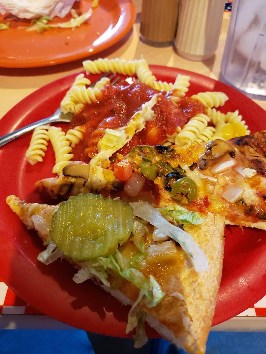 Pizza Inn | restaurant | 1501 Oak Ridge Turnpike, Oak Ridge, TN 37830, USA | 8654825656 OR +1 865-482-5656