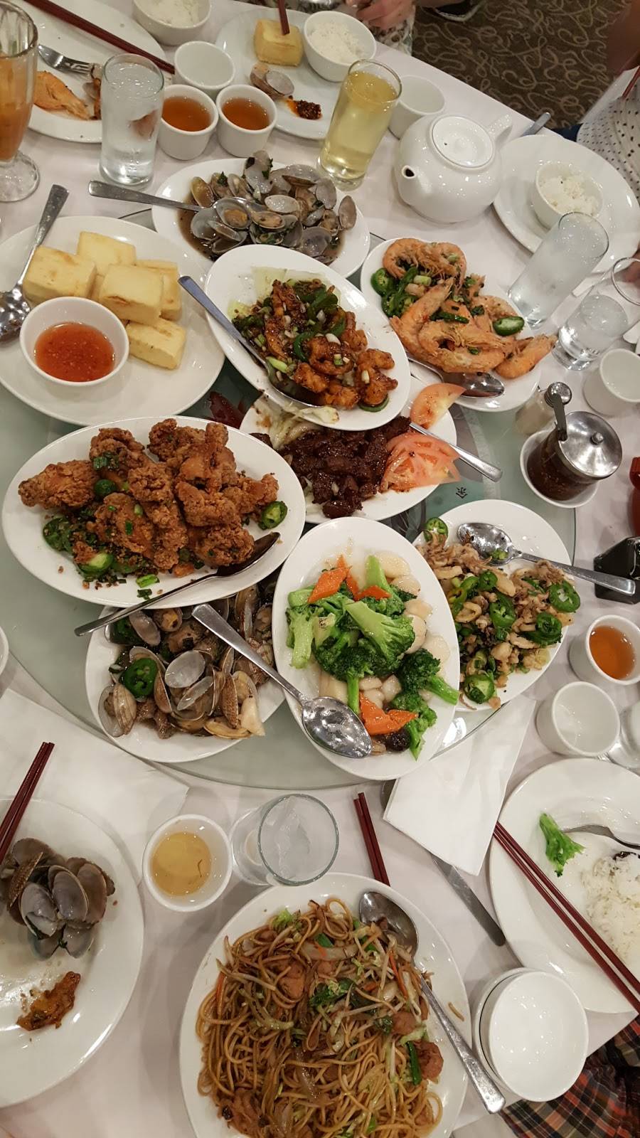 Golden Sea Restaurant | restaurant | 9802 W Katella Ave, Anaheim, CA 92804, USA | 7146439890 OR +1 714-643-9890