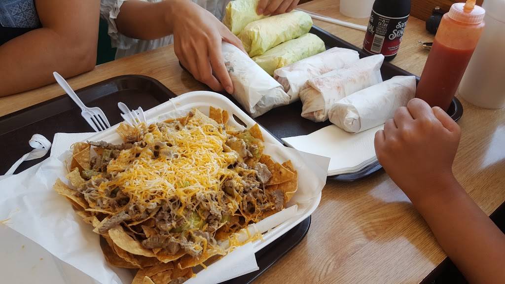 Super Sergios | restaurant | 1631 Sweetwater Rd, National City, CA 91950, USA | 6194742553 OR +1 619-474-2553