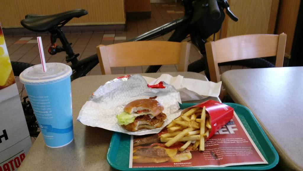 Wendys | restaurant | 5965 W Chandler Blvd, Chandler, AZ 85226, USA | 4808930770 OR +1 480-893-0770