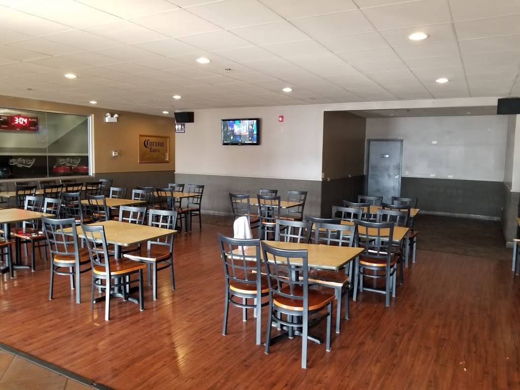 WhirlyBall Lombard | restaurant | 800 E Roosevelt Rd, Lombard, IL 60148, USA | 6309324800 OR +1 630-932-4800