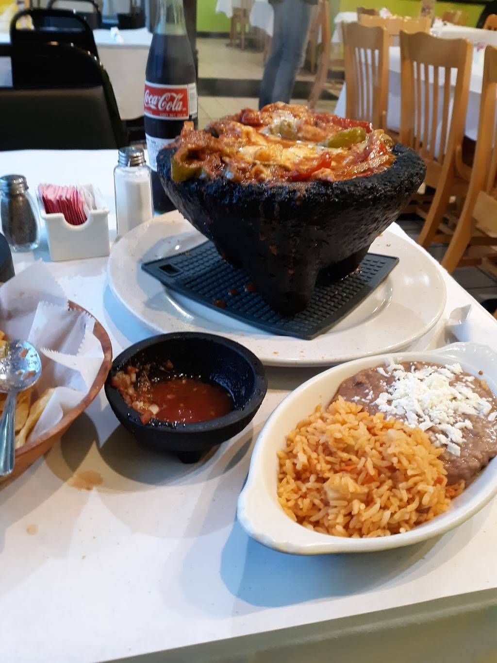 Ricanos Restaurant | restaurant | 230 S Ashland Ave, Chicago, IL 60607, USA | 3126667253 OR +1 312-666-7253