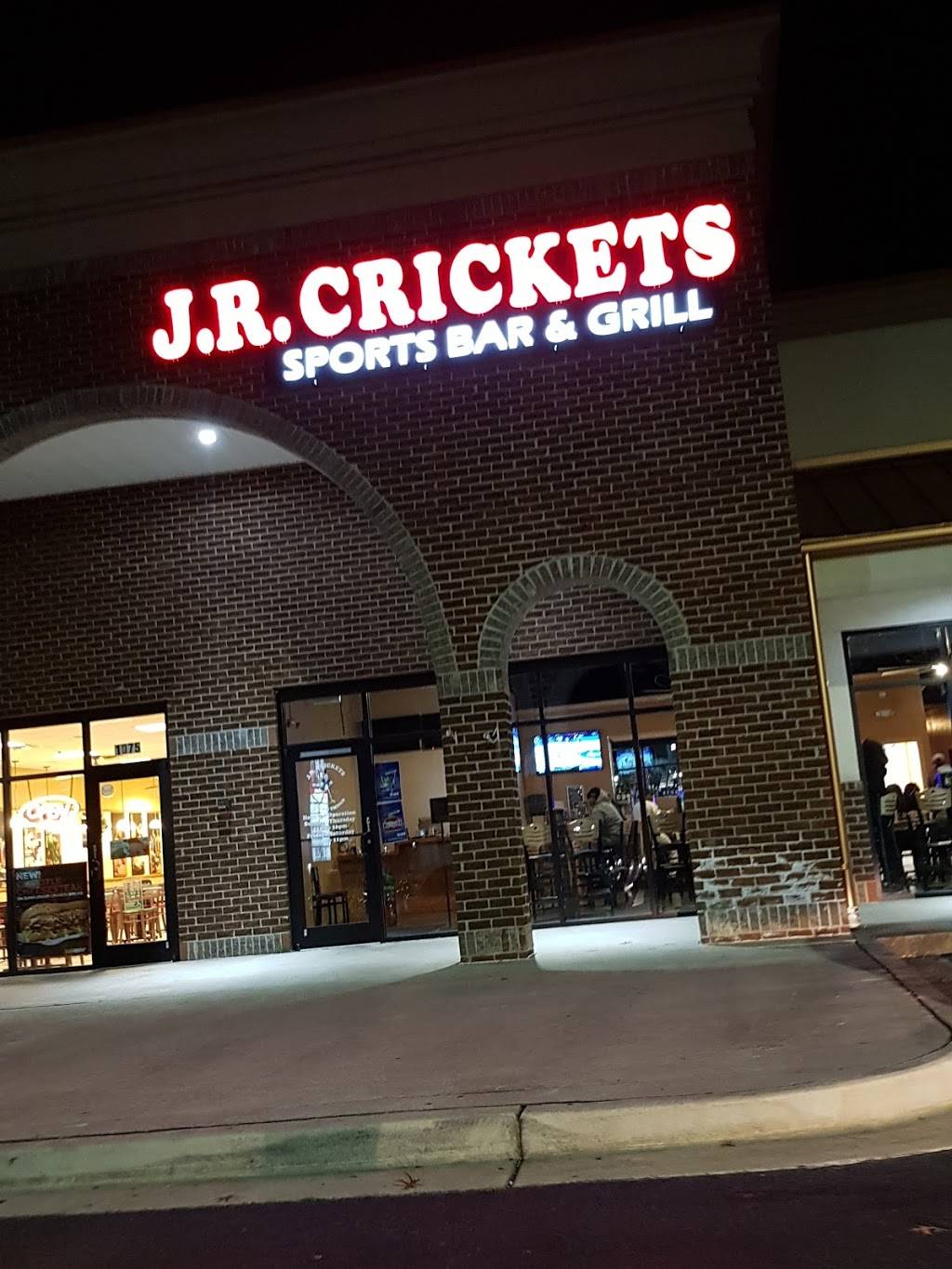 J.R. Crickets McDonough | restaurant | 1095 GA-155 S, McDonough, GA 30253, USA | 4707811159 OR +1 470-781-1159