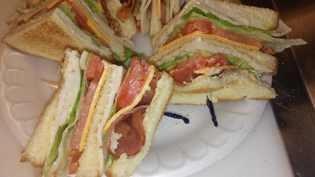 Luvn Oven | restaurant | 162 Scottsville Center, Scottsville, VA 24590, USA | 4342863828 OR +1 434-286-3828