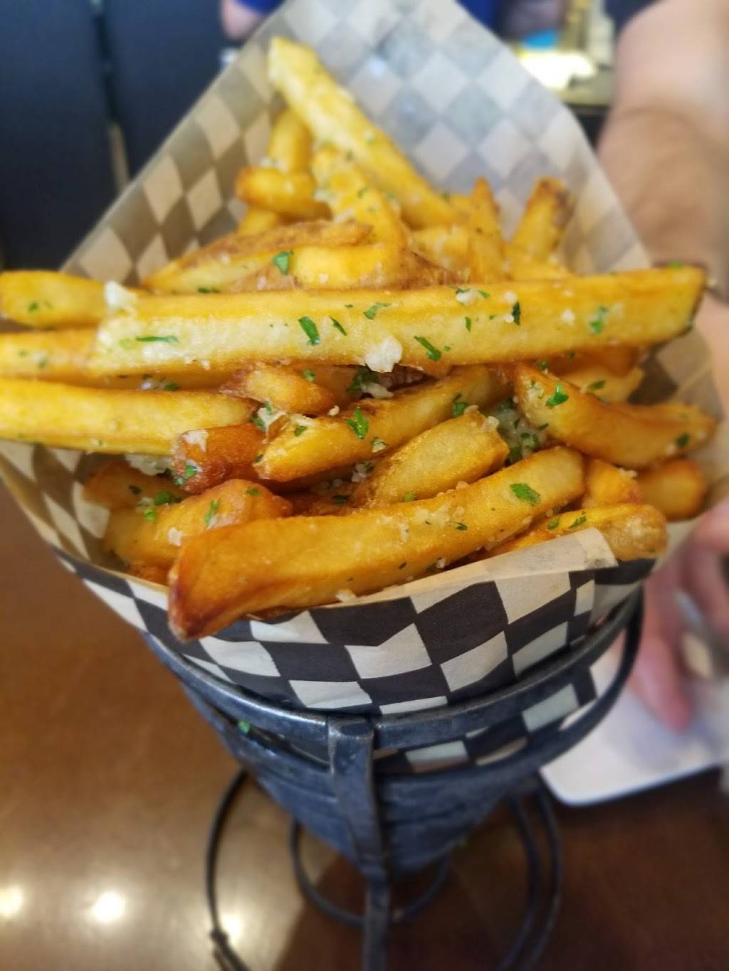 Dust Bowl Brewing Co. Downtown Taproom | restaurant | 200 W Main St, Turlock, CA 95380, USA | 2092502042 OR +1 209-250-2042