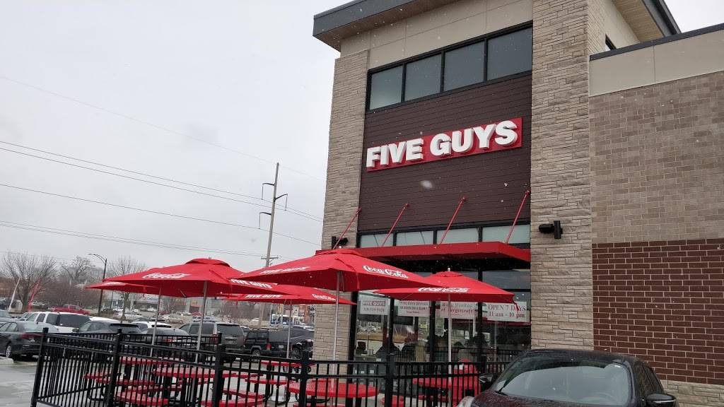 Five Guys | restaurant | 2651 James St, Coralville, IA 52241, USA | 3195195028 OR +1 319-519-5028