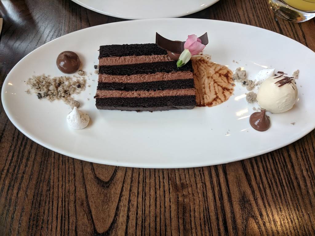 The Conche | restaurant | 1605 Village Market Blvd SE, Leesburg, VA 20175, USA | 7037791800 OR +1 703-779-1800